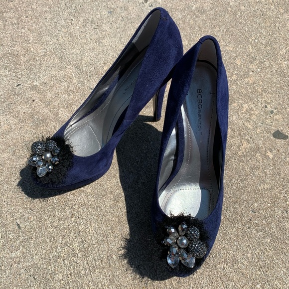 BCBGeneration Blue Scottie Embellished Pumps 8.5 - Picture 7 of 12